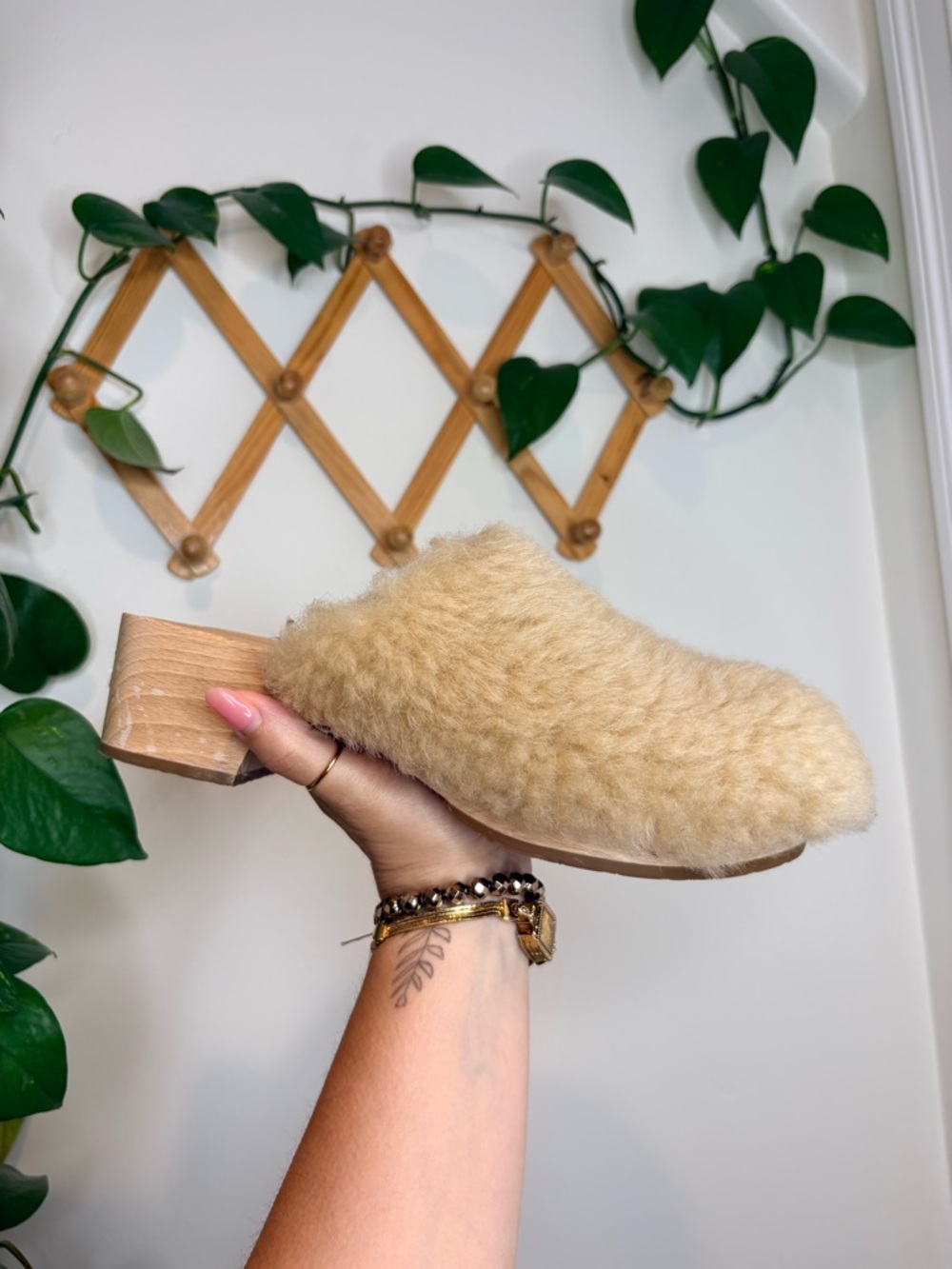 CHANEL 2022 Beige Shearling Lambskin Clogs